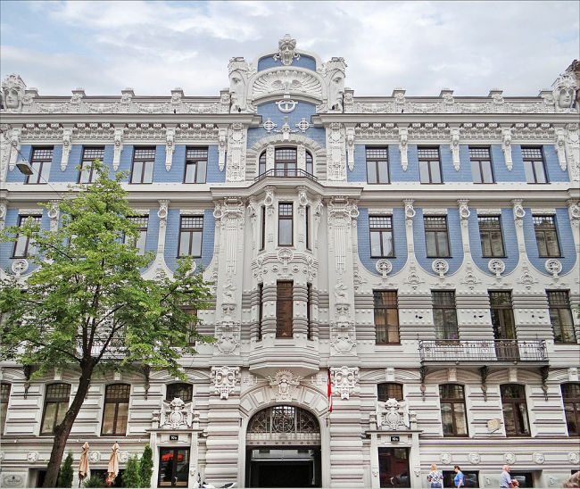 Facade, 10b Elizabetes Iela, Riga – Bruce On Art History